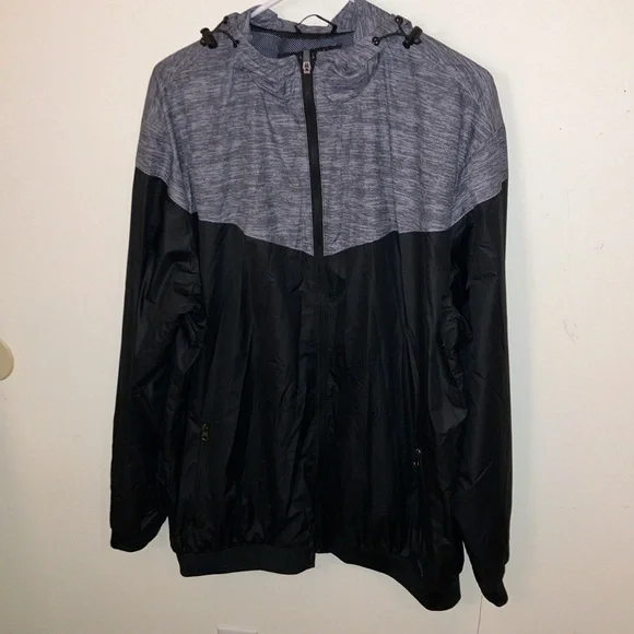 Men’s large hooded windbreaker with pockets - Picture 2 of 8